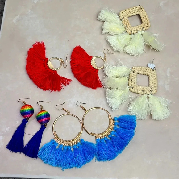 Earrings bundle of 4 pairs of earrings - Picture 3 of 8